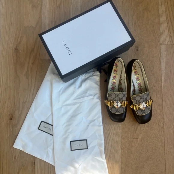 Gucci Women's Tiger Head Heeled Loafers Leather and GG Coated Canvas - Picture 8 of 9